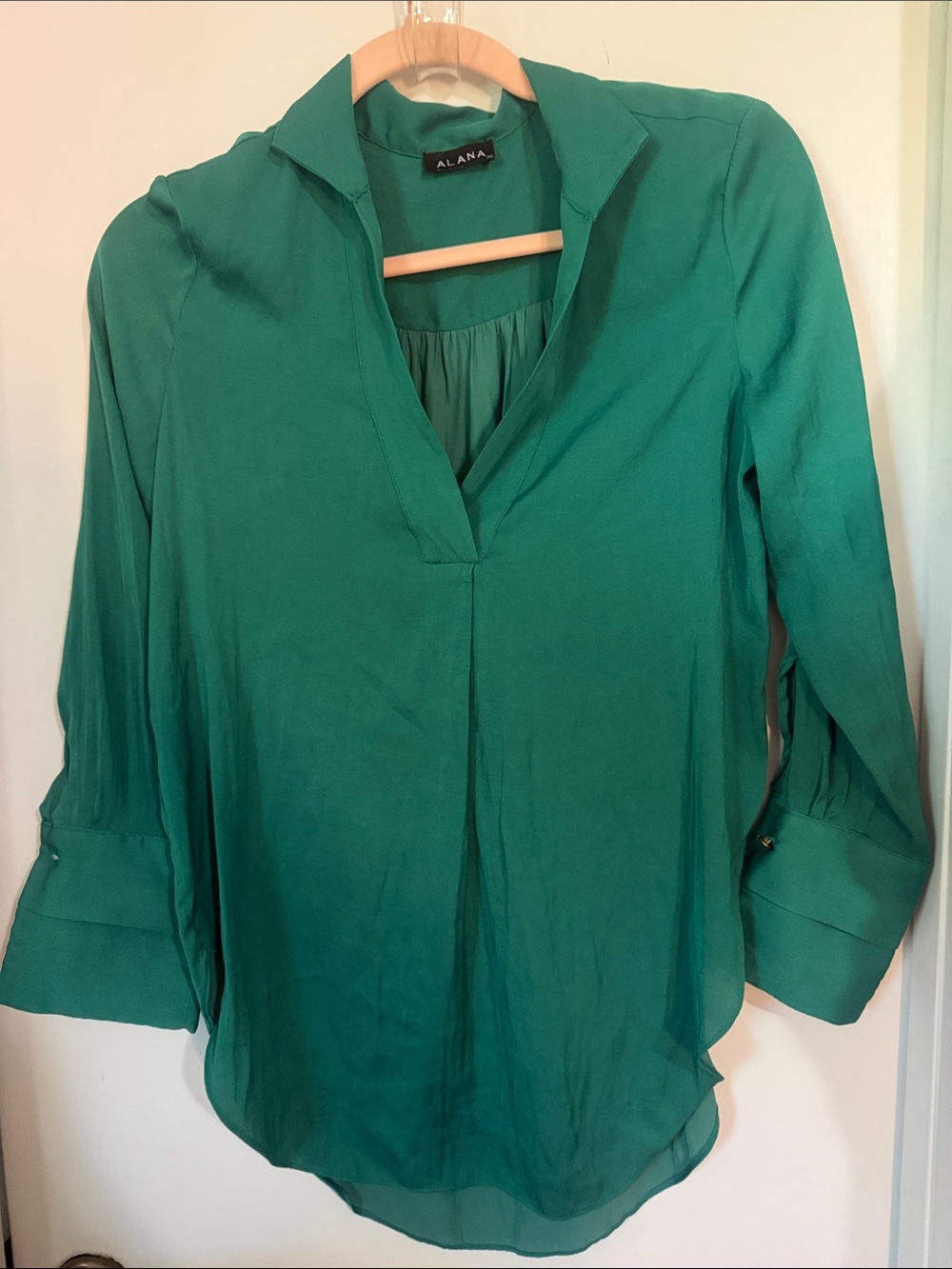 Alana Emerald Green V-Neck Collared Blouse